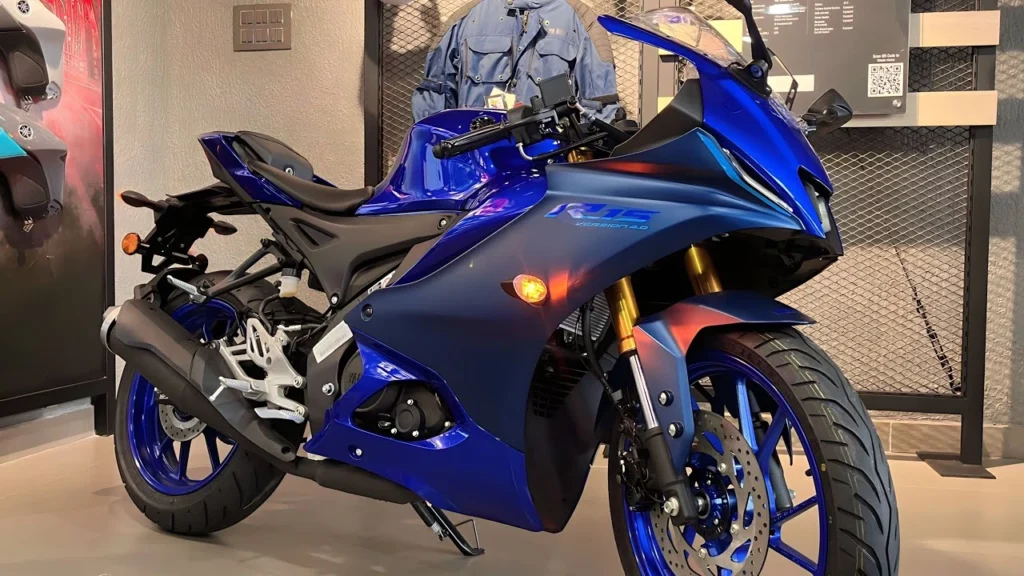 Yamaha R15 V4 Features