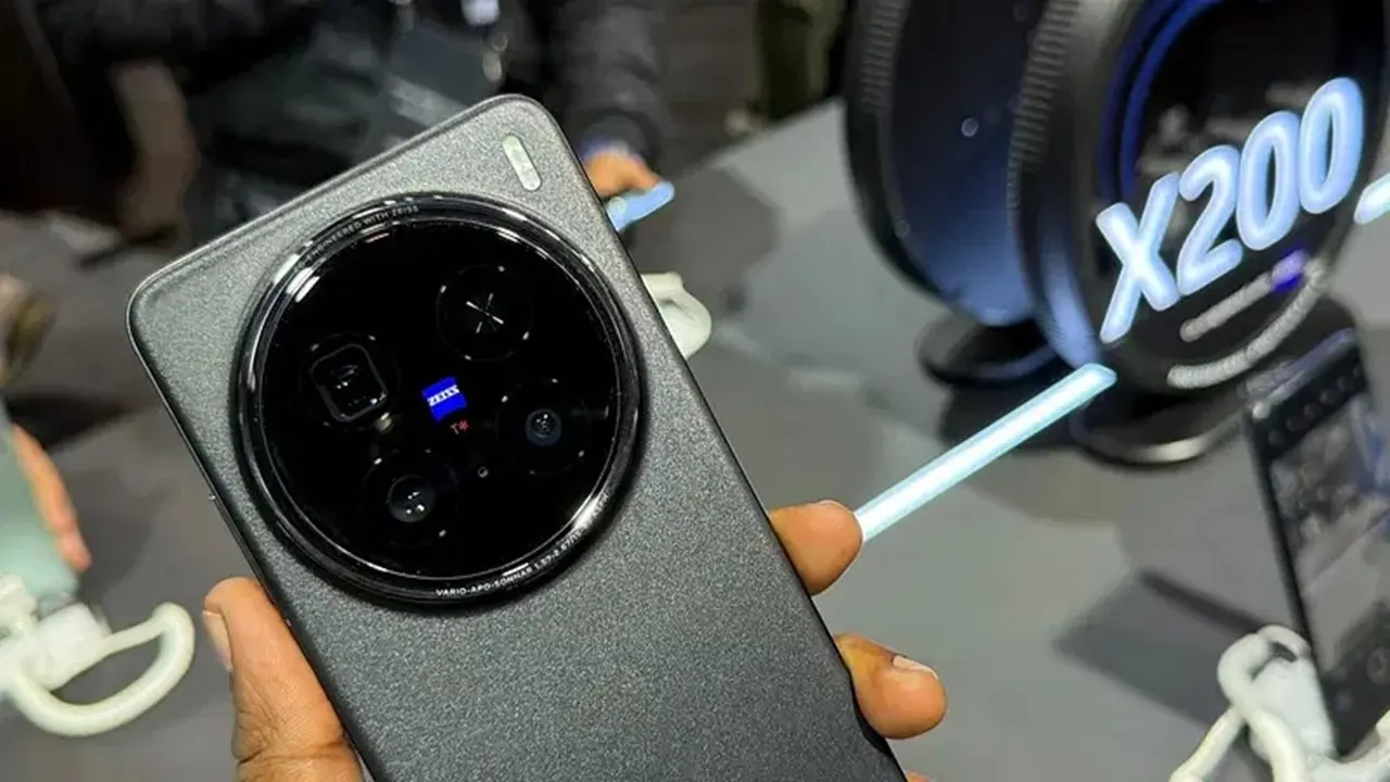 Vivo X200 Ultra